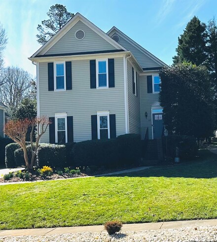 215 Hobbs St, Davidson, NC 28036