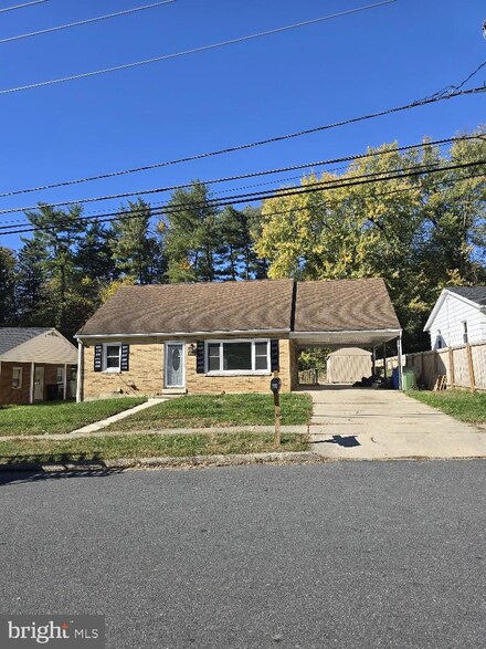 422 N Duke St, Hummelstown, PA 17036