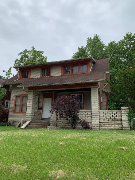 801 E Chandler Ave, Evansville, IN 47713
