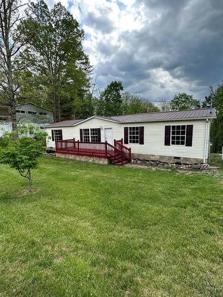 277 Stanley Hill Rd, Peterstown, WV 24963