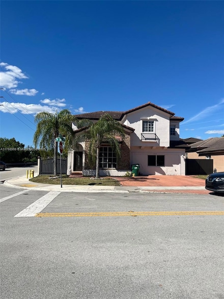 15675 SW 16th St, Miami, FL 33185