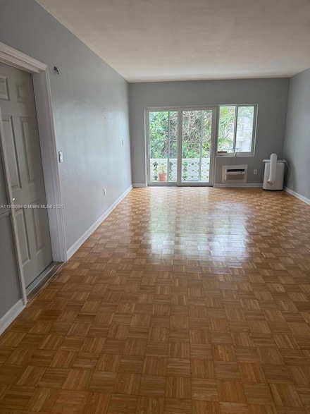 9281 W Bay Harbor Dr Unit 10, Bay Harbor Islands, FL 33154