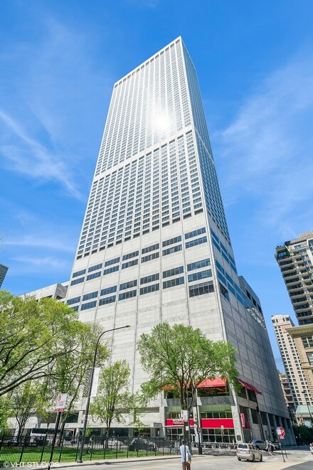 180 E Pearson St Unit 5405, Chicago, IL 60611
