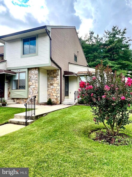 106 Avignon Way, Pennsauken, NJ 08109