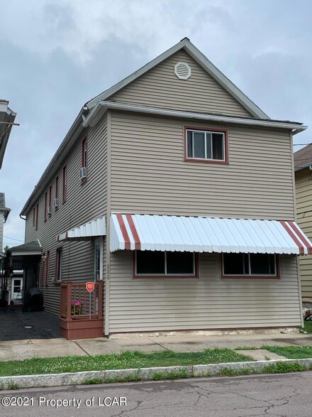 226 Front St, Nanticoke, PA 18634