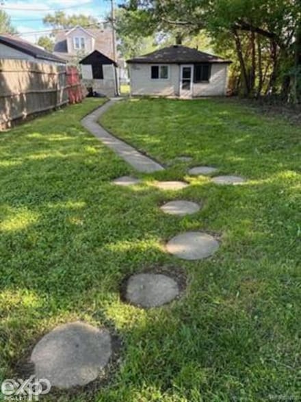 13388 Vernon Ave, Warren, MI 48089