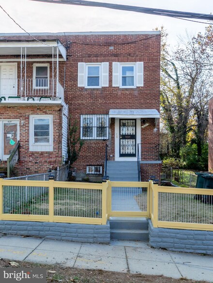 437 Xenia St SE, Washington, DC 20032