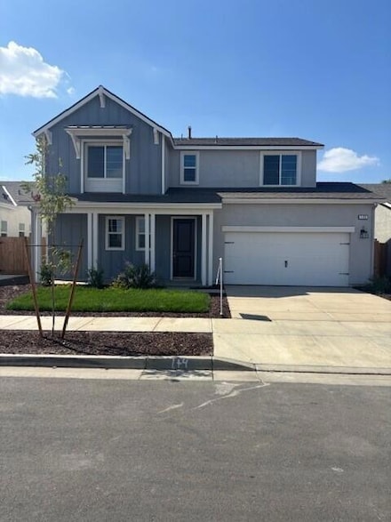 169 Alberta St, Tulare, CA 93274