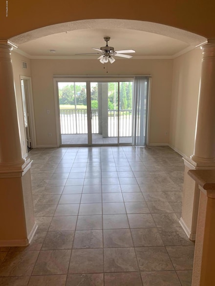 8290 Gate Pkwy W Unit 207, Jacksonville, FL 32216