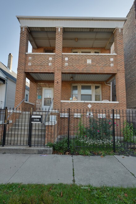 4327 S Sacramento Ave, Chicago, IL 60632