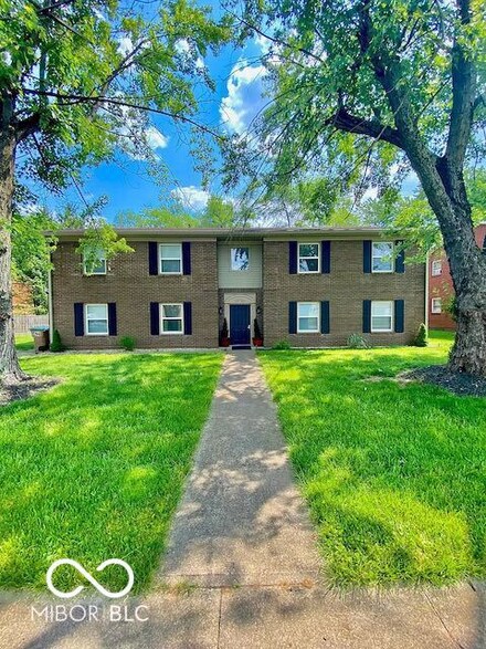 3155 Sycamore Dr, Columbus, IN 47203