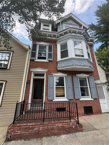 927 W Turner St, Allentown, PA 18102