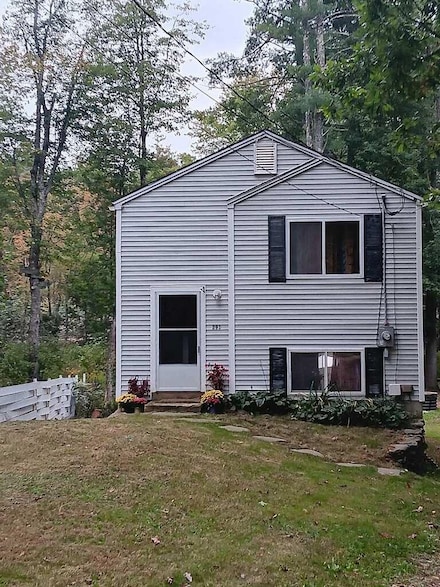 291 Long Shores Dr, Barrington, NH 03825