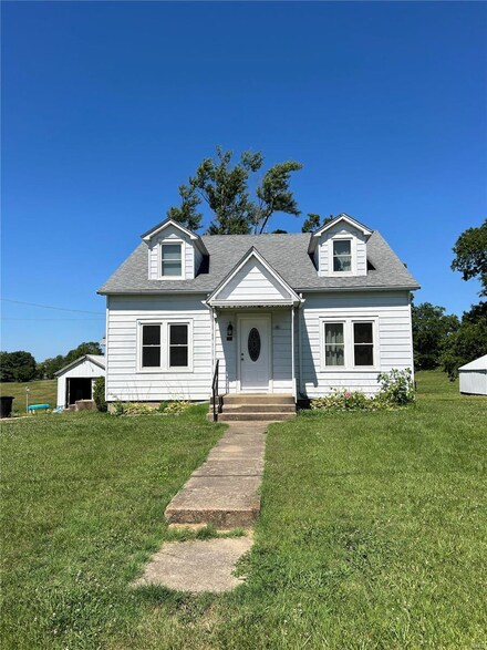 106 Church St, Altenburg, MO 63732