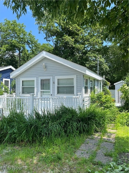 5825 Lake Rd W, Ashtabula, OH 44004
