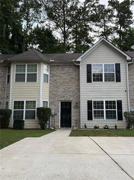 5538 Pineridge Ct, Forest Park, GA 30297