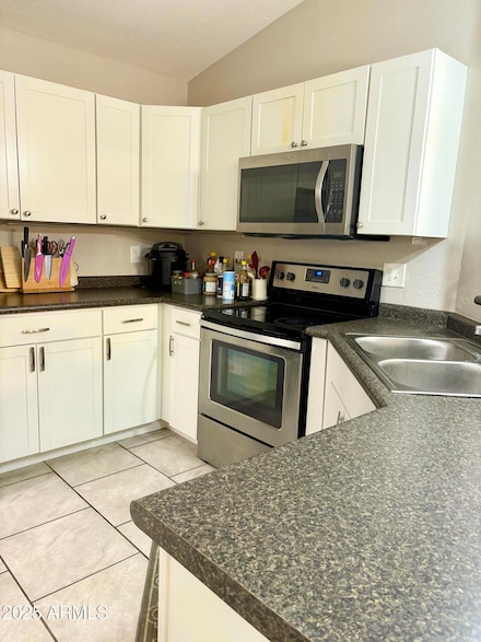 5620 S 42nd St, Phoenix, AZ 85040