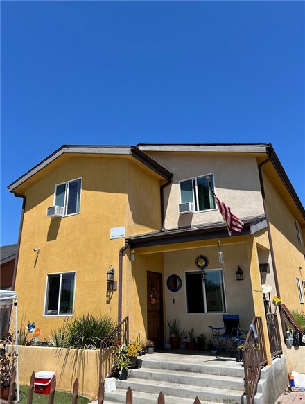 645 E 78th St, Los Angeles, CA 90001
