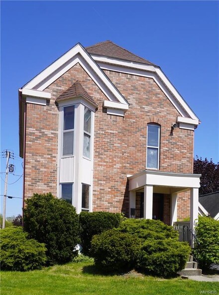 485 Hickory St, Buffalo, NY 14204