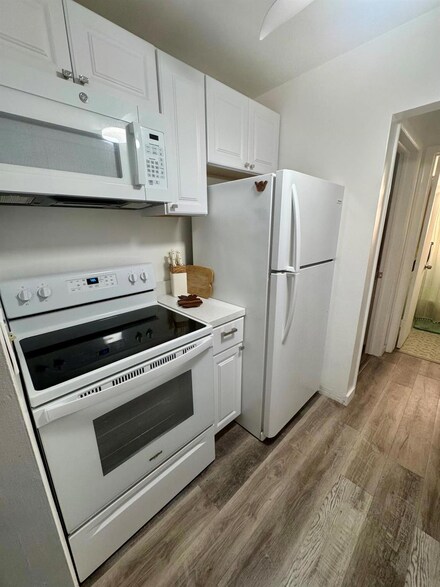 113 N Lakeside 3 Dr Unit 3, Lake Worth Beach, FL 33460