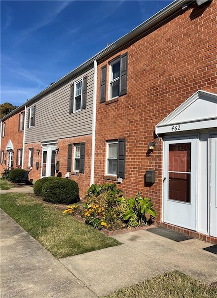 462 Britnie Ct, Newport News, VA 23602