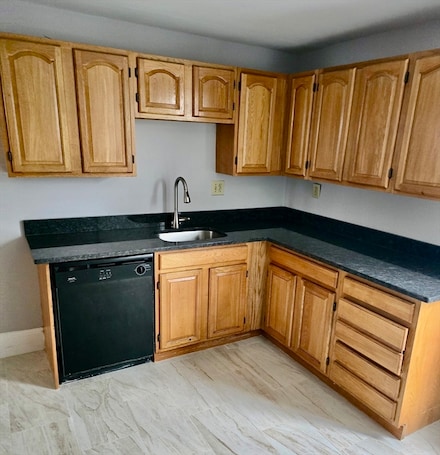 31 Kenberma Rd Unit 2, Dorchester Center, MA 02124