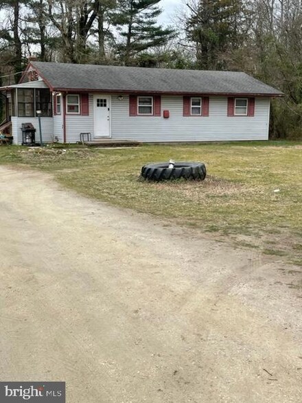 1024 E Commerce St, Bridgeton, NJ 08302