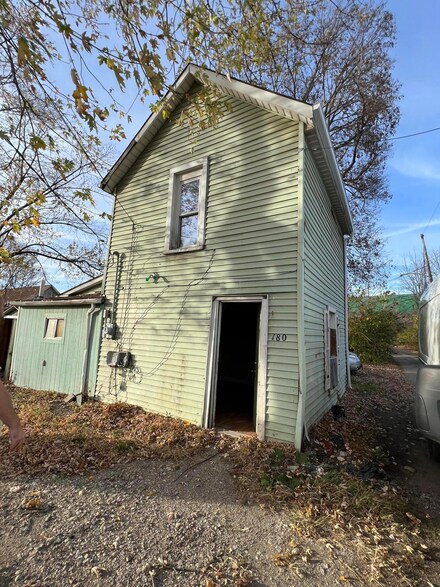 180 Hayden Ave, Columbus, OH 43222