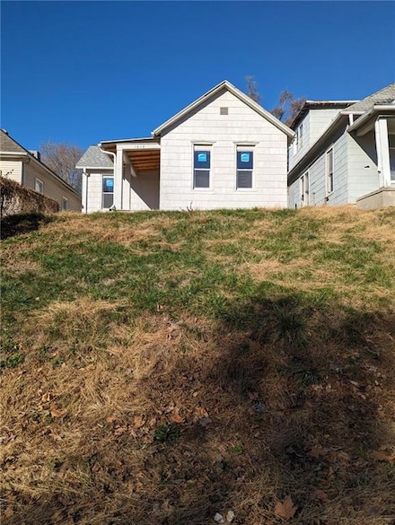 1618 Savannah Ave, Saint Joseph, MO 64505