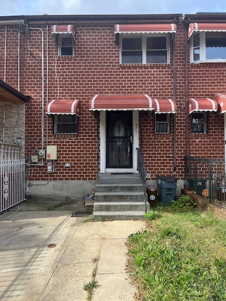 578 Christopher Ave, Brooklyn, NY 11212