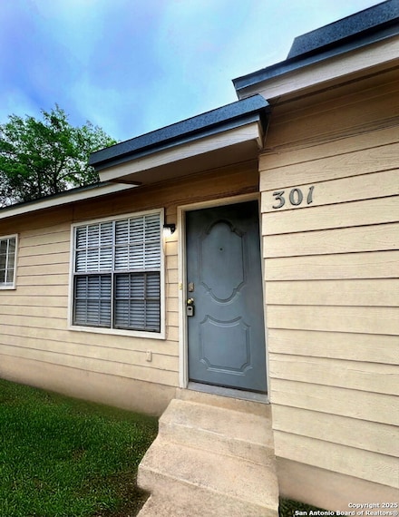 844 E Sunshine Dr Unit 301, San Antonio, TX 78228