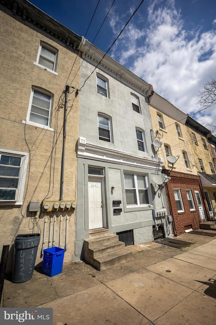 6421 Vine St, Philadelphia, PA 19139