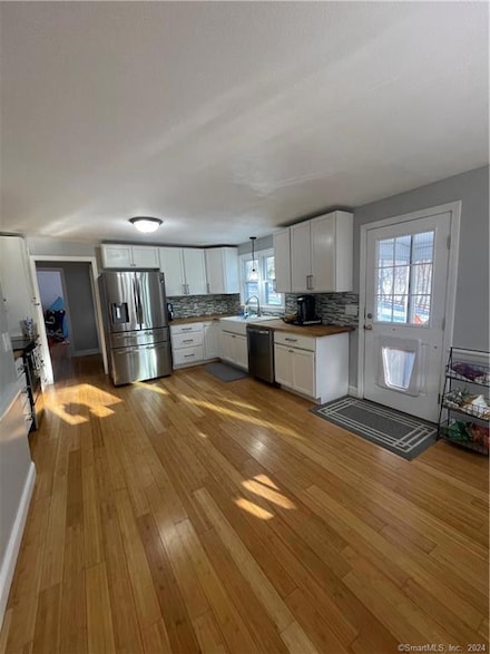 83 Sand Hill Rd, Portland, CT 06480
