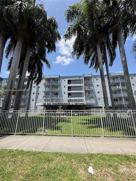 1655 W 44th Place Unit 345, Hialeah, FL 33012