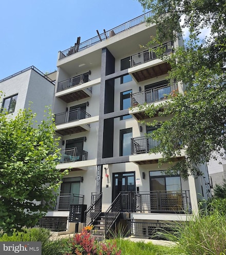 1101 Fern St NW Unit 301, Washington, DC 20012