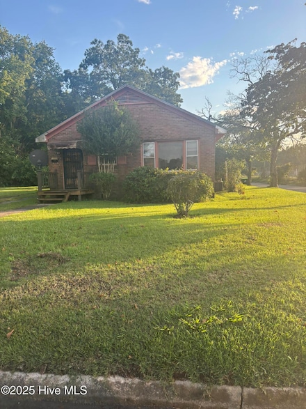 411 N Broad St, Williamston, NC 27892