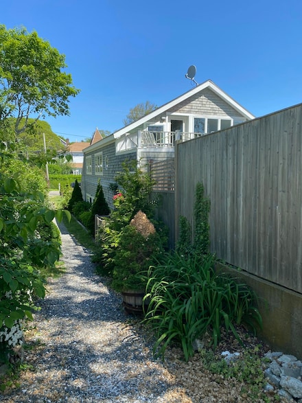 211 1/2 Bradford St, Provincetown, MA 02657