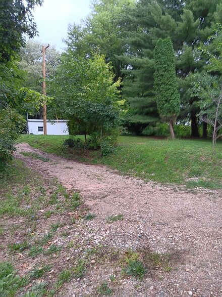 7455 E Ab Ave, Richland, MI 49083
