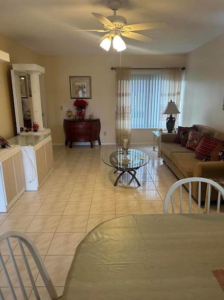 12021 W Greenway Dr Unit 206, Royal Palm Beach, FL 33411
