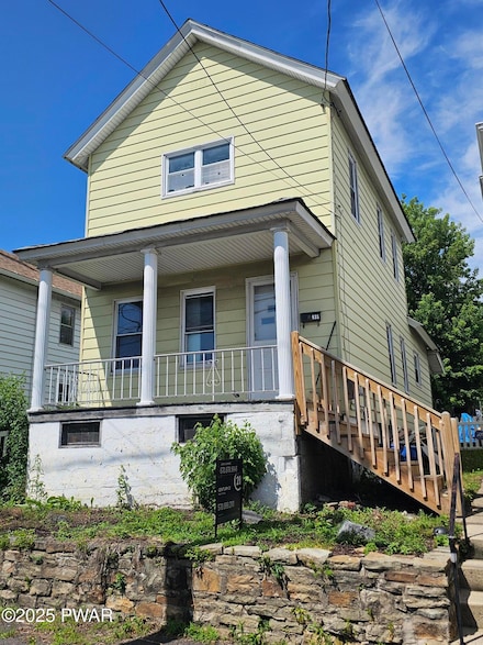 832 E Lackawanna Ave, Olyphant, PA 18447
