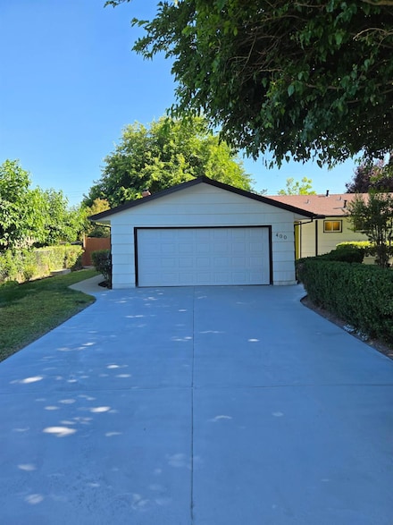 400 Potomac Ave, Sacramento, CA 95833