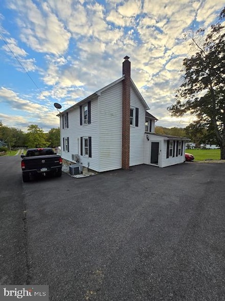 14352 Charmian Rd, Waynesboro, PA 17268
