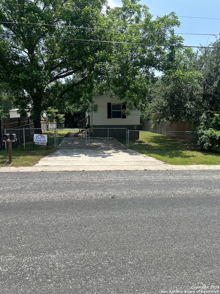 25226 Pat Pkwy, San Antonio, TX 78257