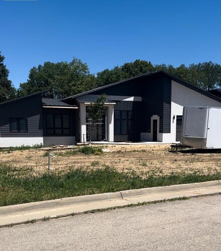 17199 Chicory St, Dubuque, IA 52001