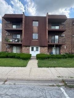6345 Birmingham St Unit 3C, Chicago Ridge, IL 60415