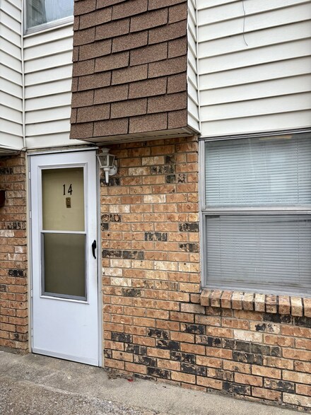 370 Wallace Rd Unit C14, Nashville, TN 37211