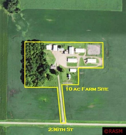 52608 236th St, Winthrop, MN 55396