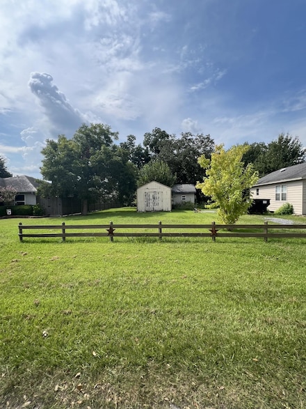 0000 9th St, Port Neches, TX 77651