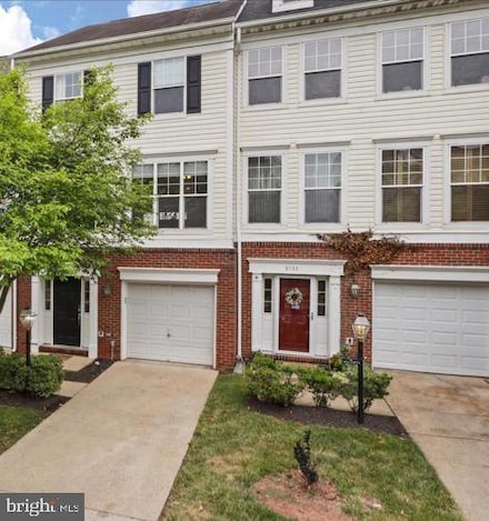 8133 Rainwater Cir, Manassas, VA 20111