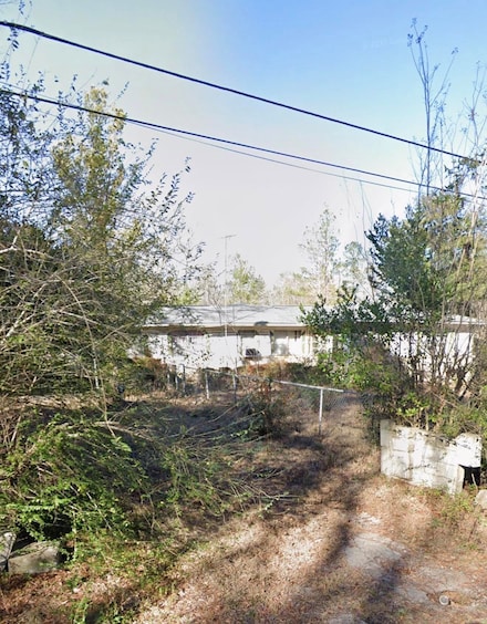 755 Barrett St, Kountze, TX 77625